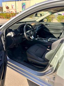 نيسان ألتيما